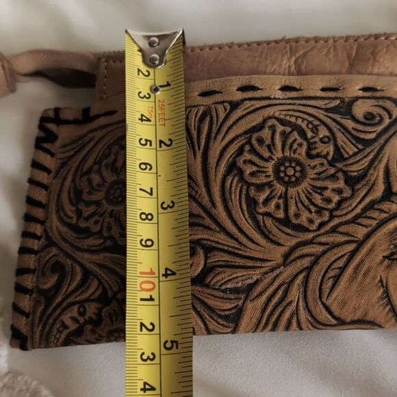 Western Artisan Hand Tooled Leather -Small Zip Pouchette - Picture 11 of 12
